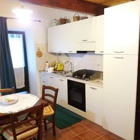 Il Nespolo Modolo (Oristano)